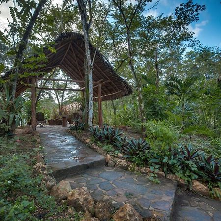 Mystic River Resort Сан Игнасио Екстериор снимка