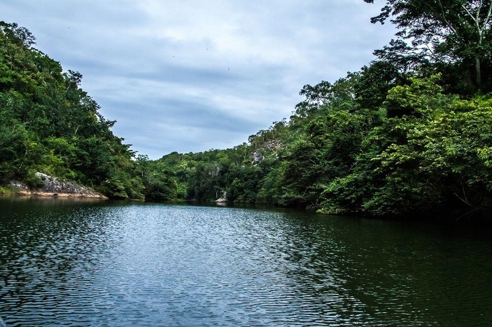 Mystic River Resort Сан Игнасио Екстериор снимка