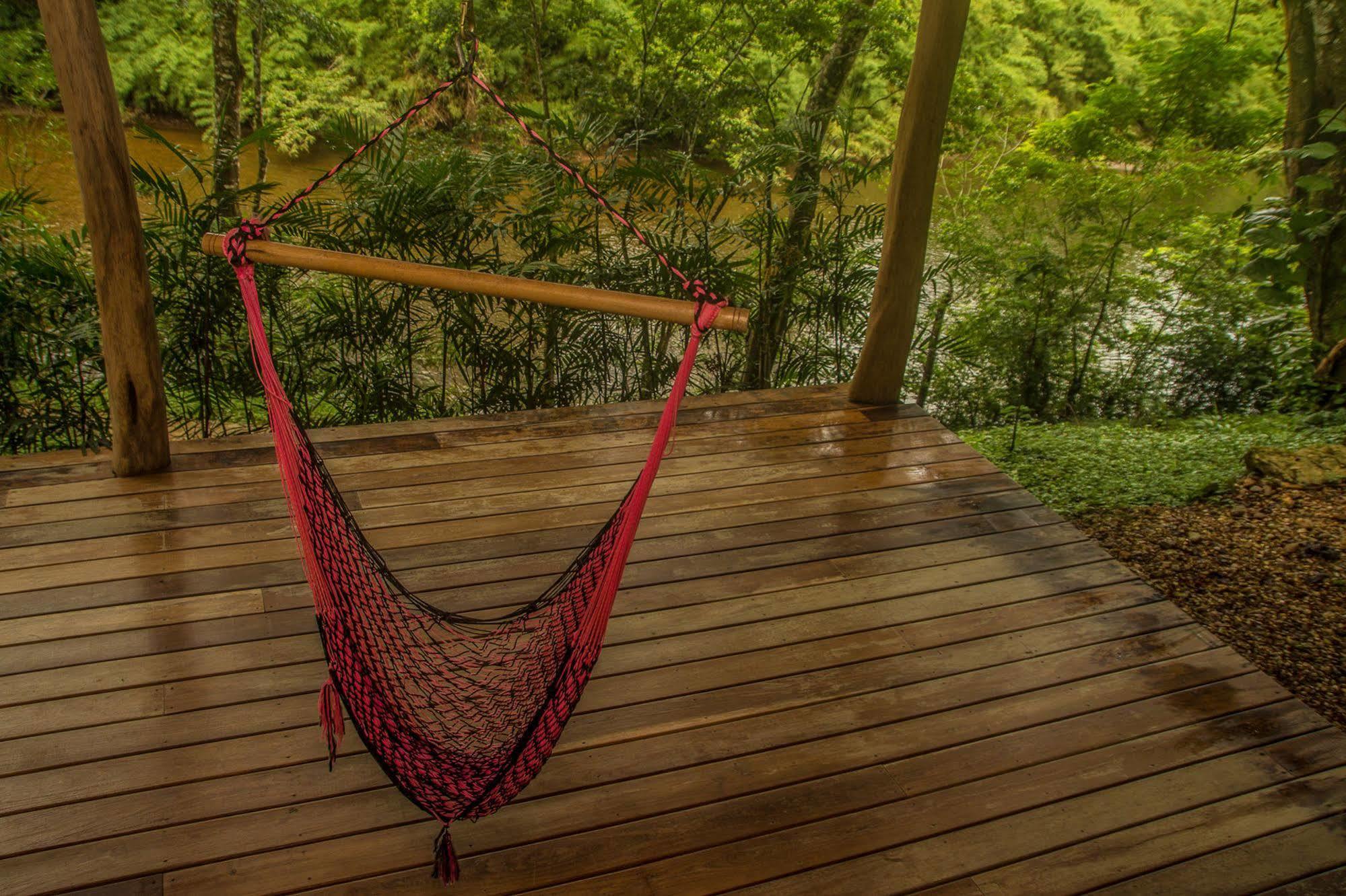 Mystic River Resort Сан Игнасио Екстериор снимка