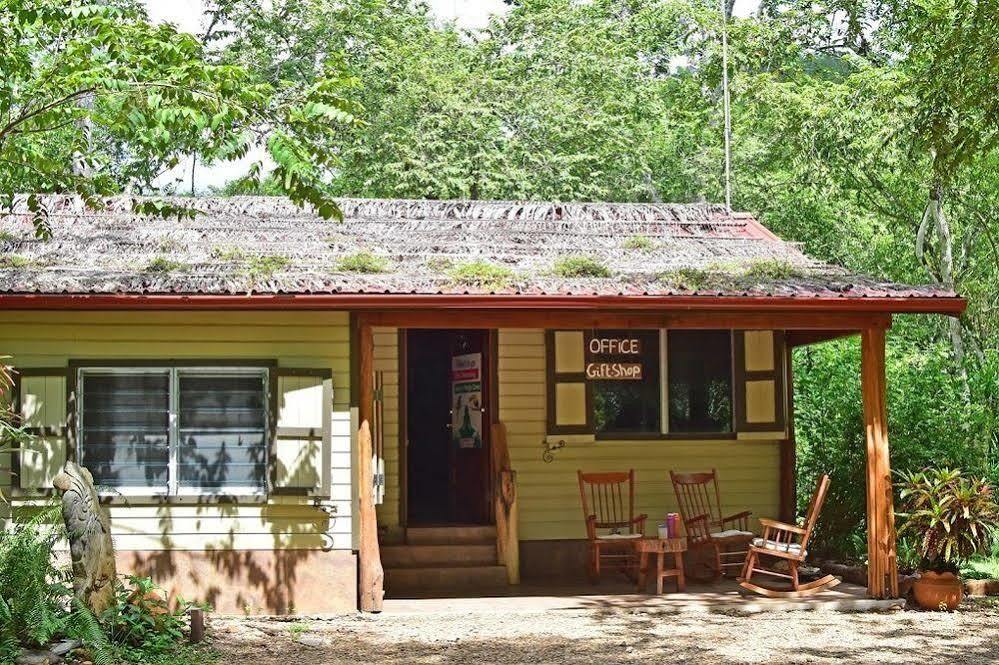Mystic River Resort Сан Игнасио Екстериор снимка